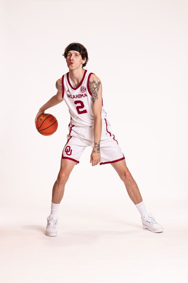 Athlete profile featured image number 1 of 4