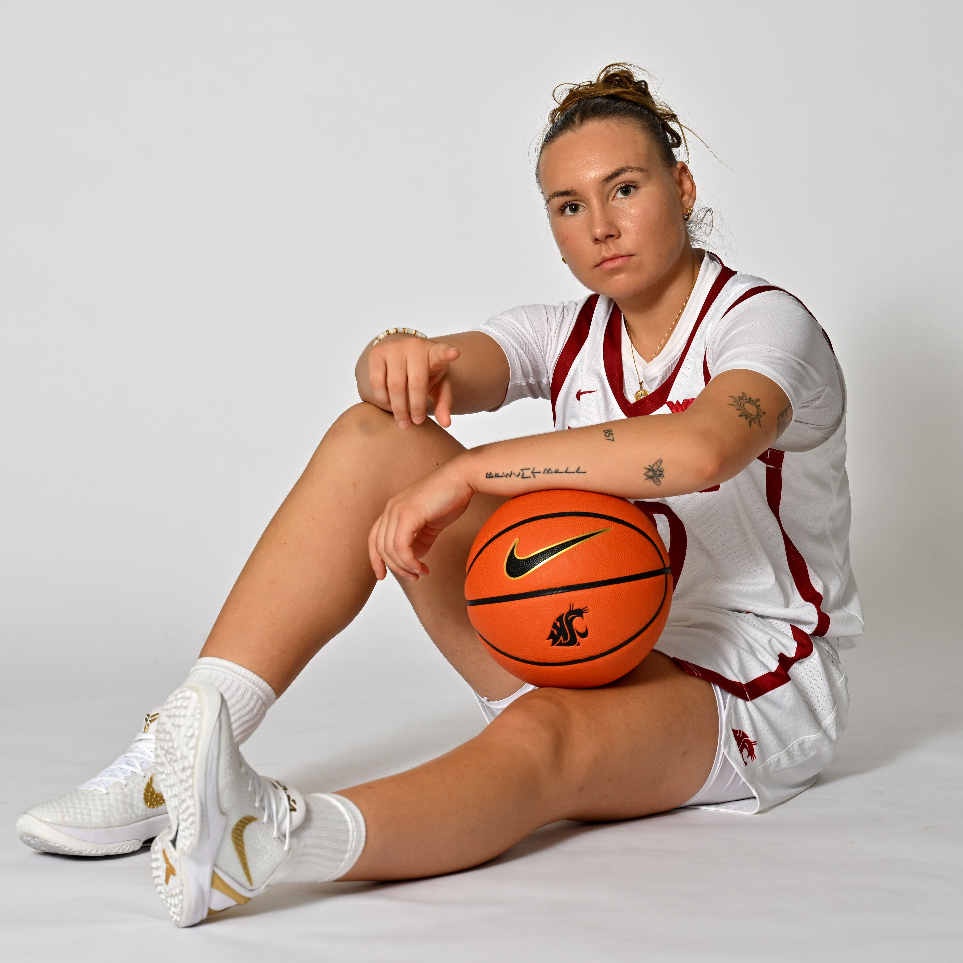 Charlotte Abraham athlete profile head shot