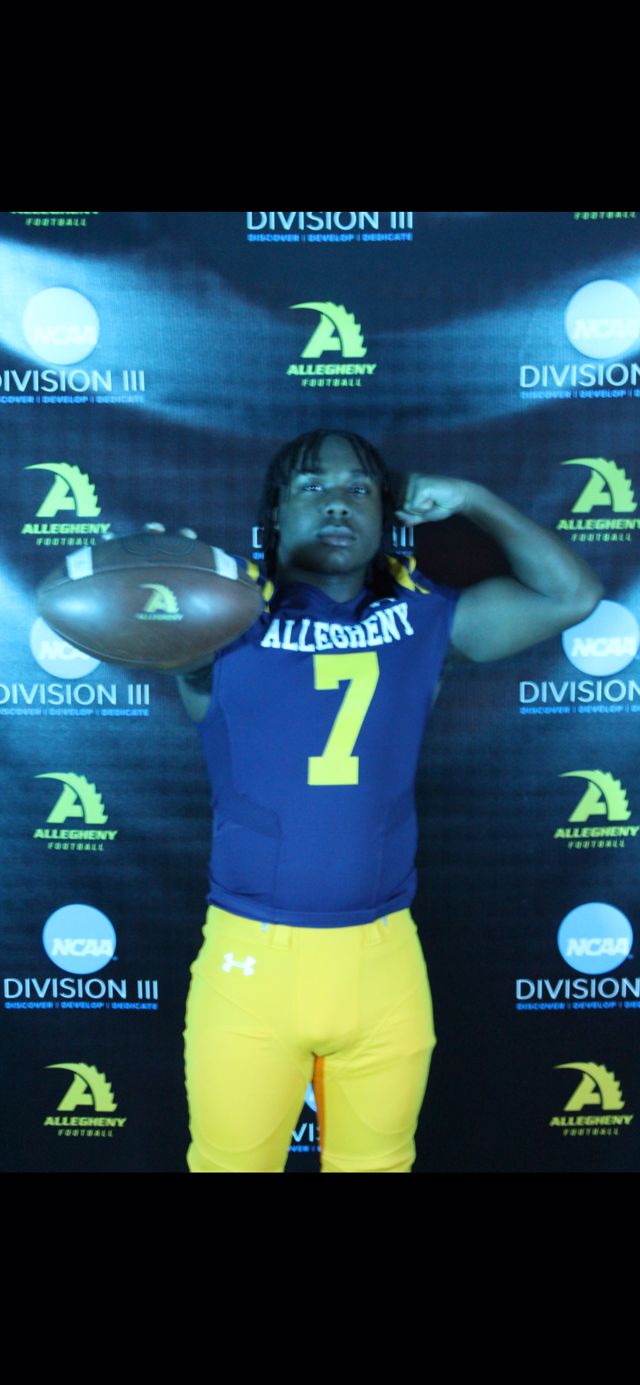 Athlete profile featured image number 2 of 4