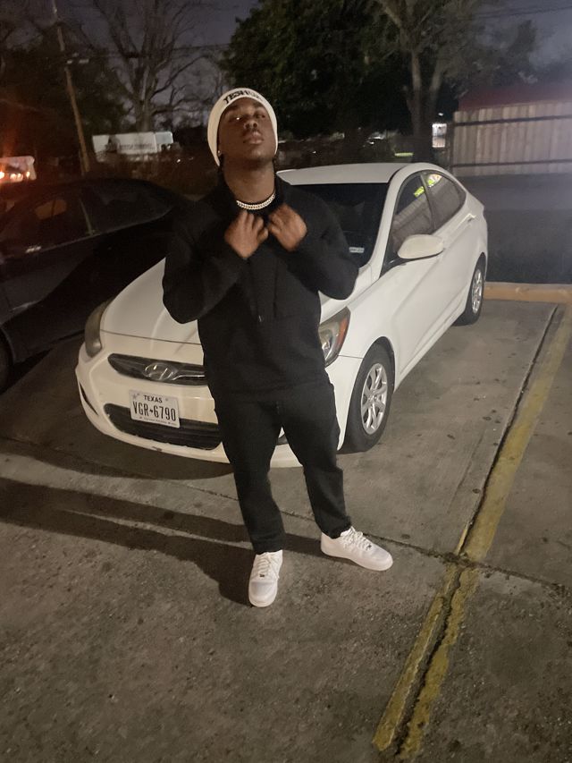 Athlete profile featured image number 3 of 4