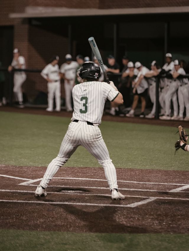 Athlete profile featured image number 1 of 4