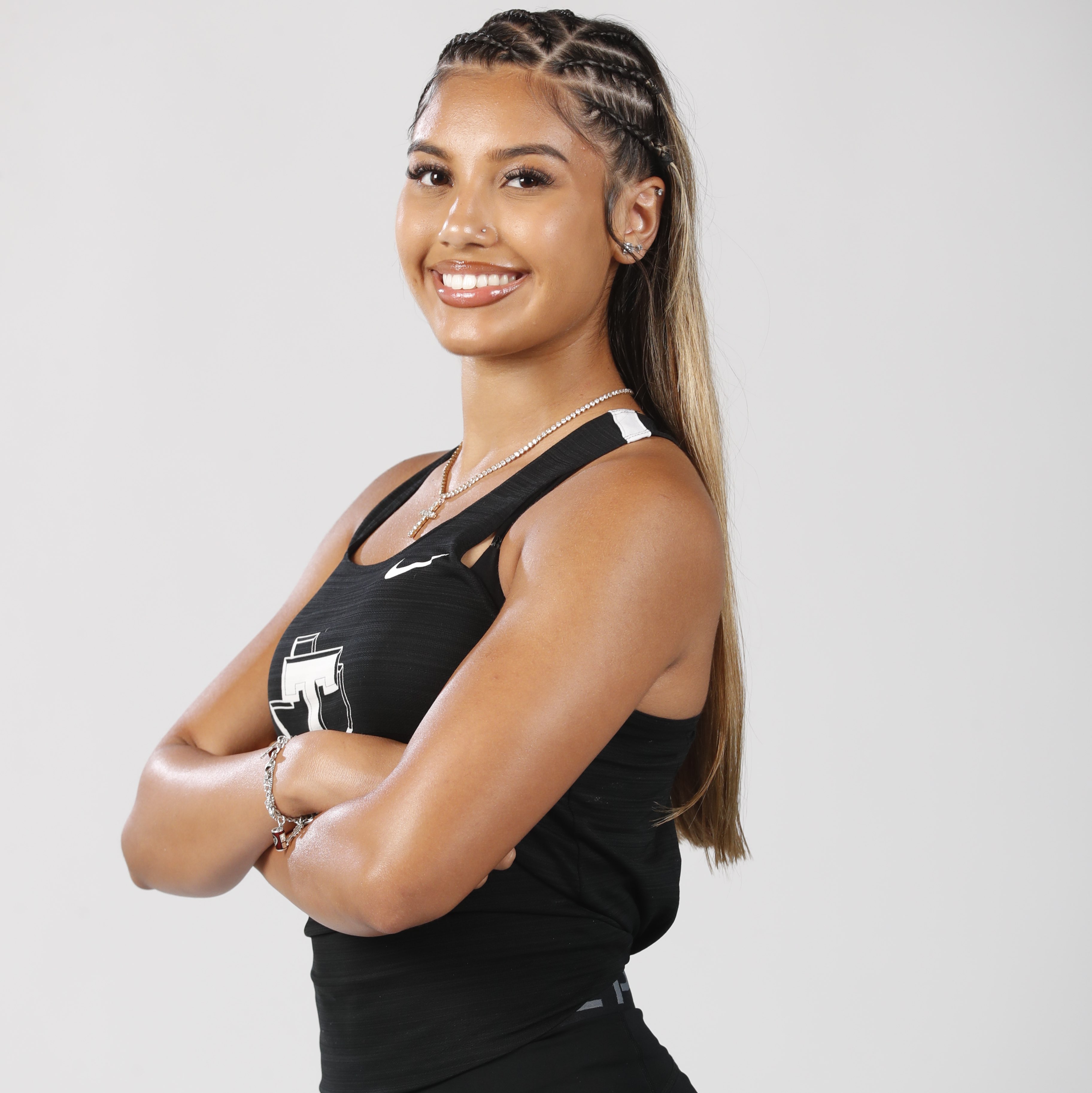 Syenna Lara athlete profile head shot