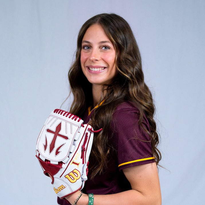 Bella DiGiandomenico athlete profile head shot