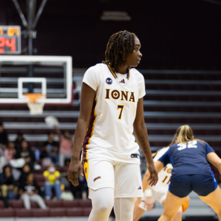 Naomi Barnwell athlete profile head shot