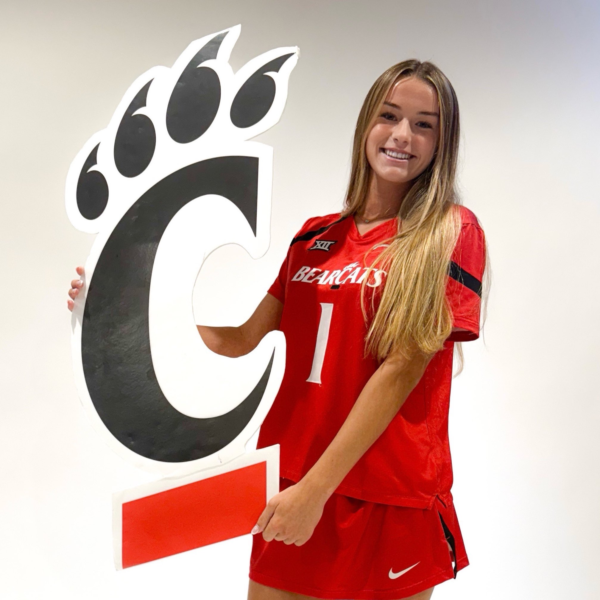 Elena Rogers athlete profile head shot