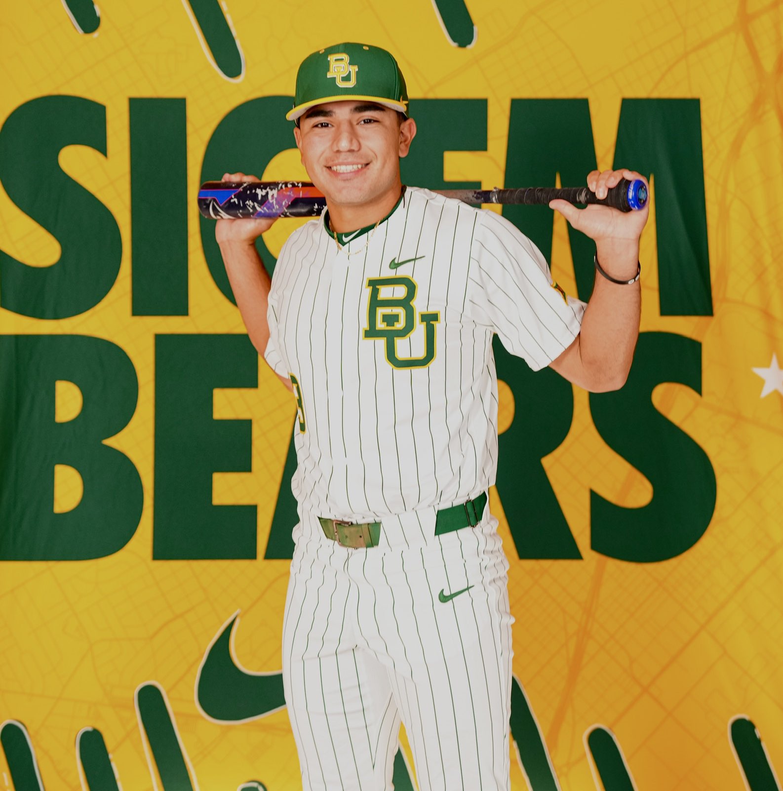 Robert De La Garza athlete profile head shot