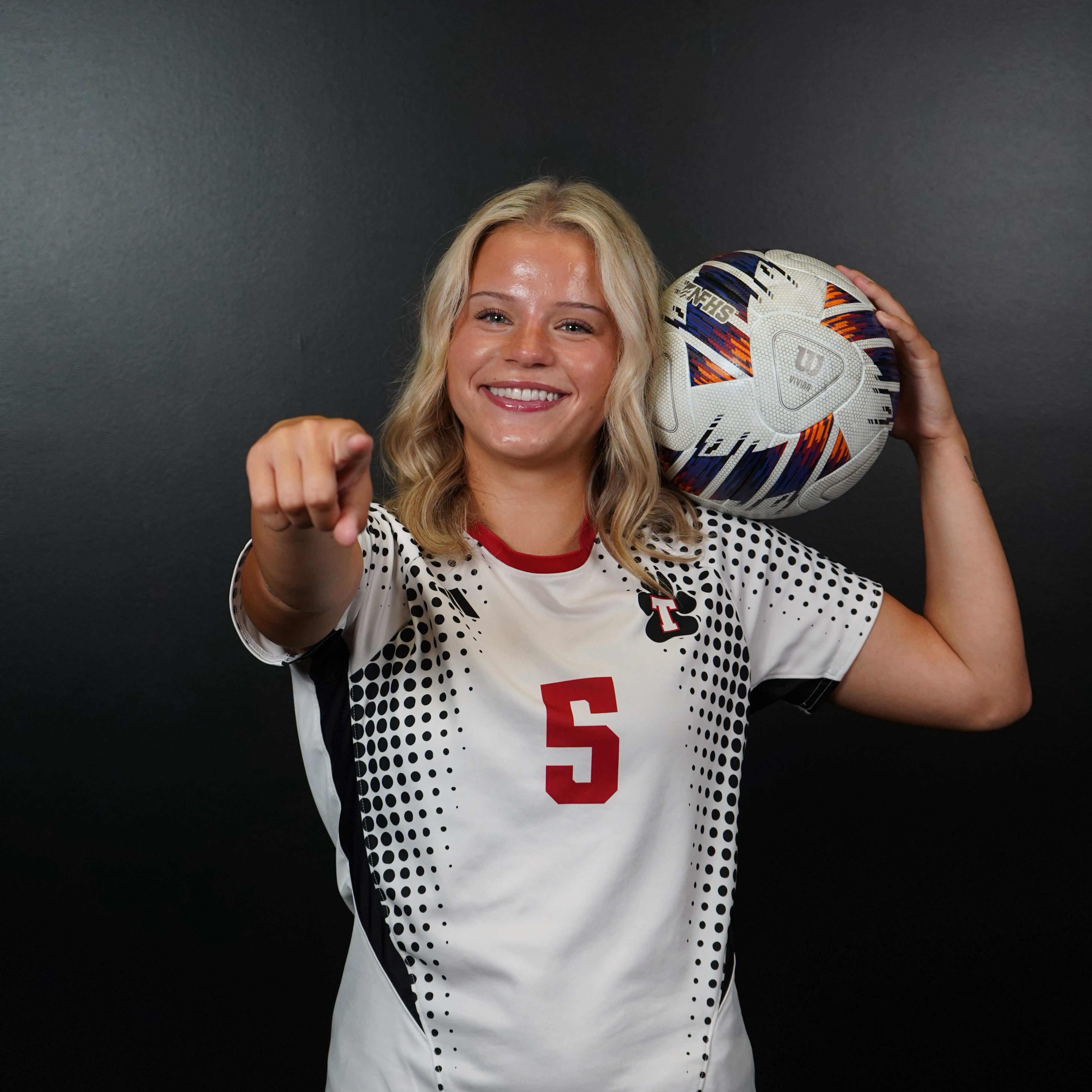 Kelsie Lambert athlete profile head shot