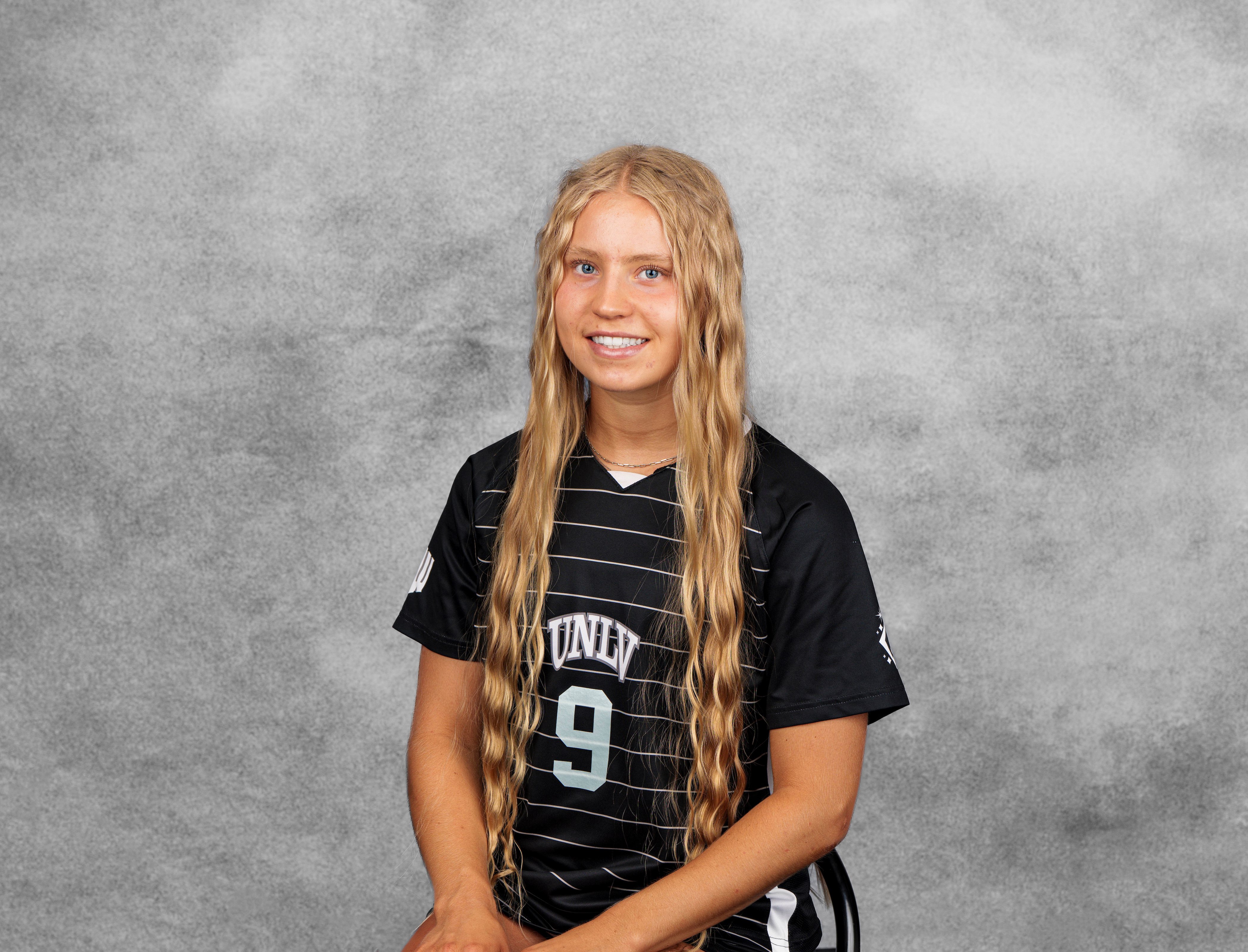Summer Pyles athlete profile head shot