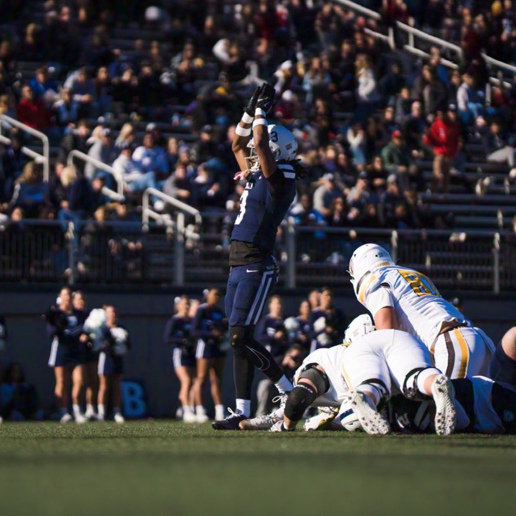 Devaon Holman athlete profile head shot