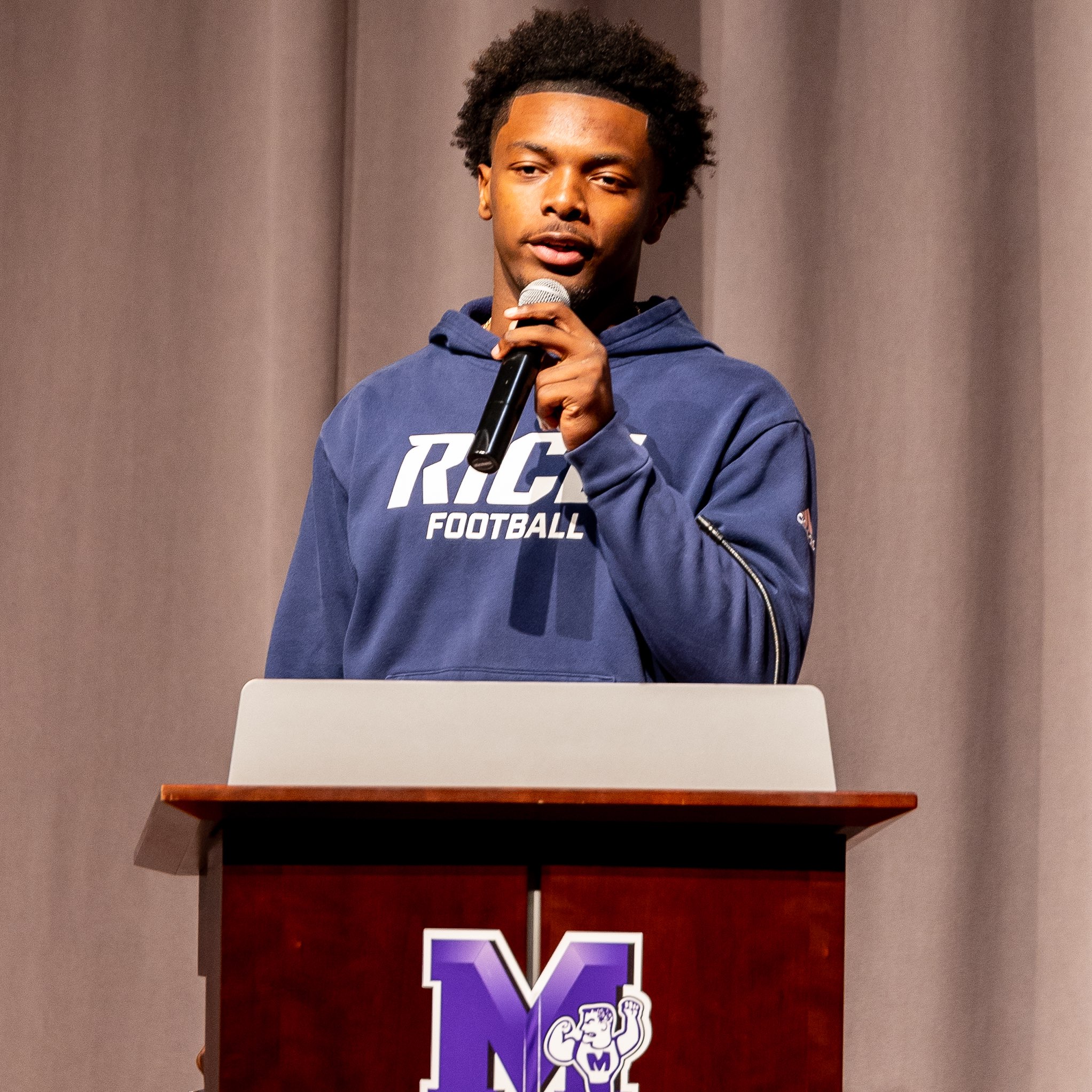 JD Singletary athlete profile head shot