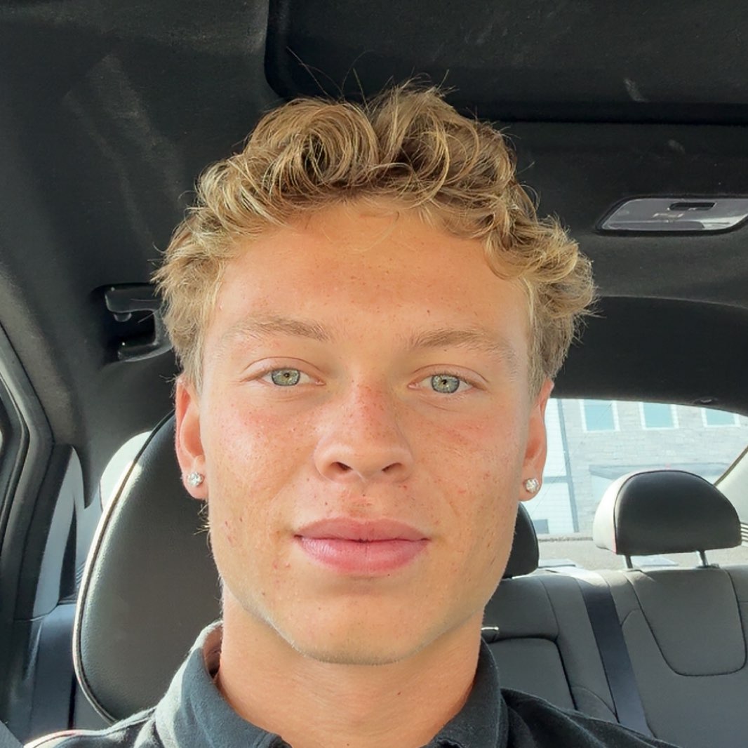 Lucas Kelly athlete profile head shot