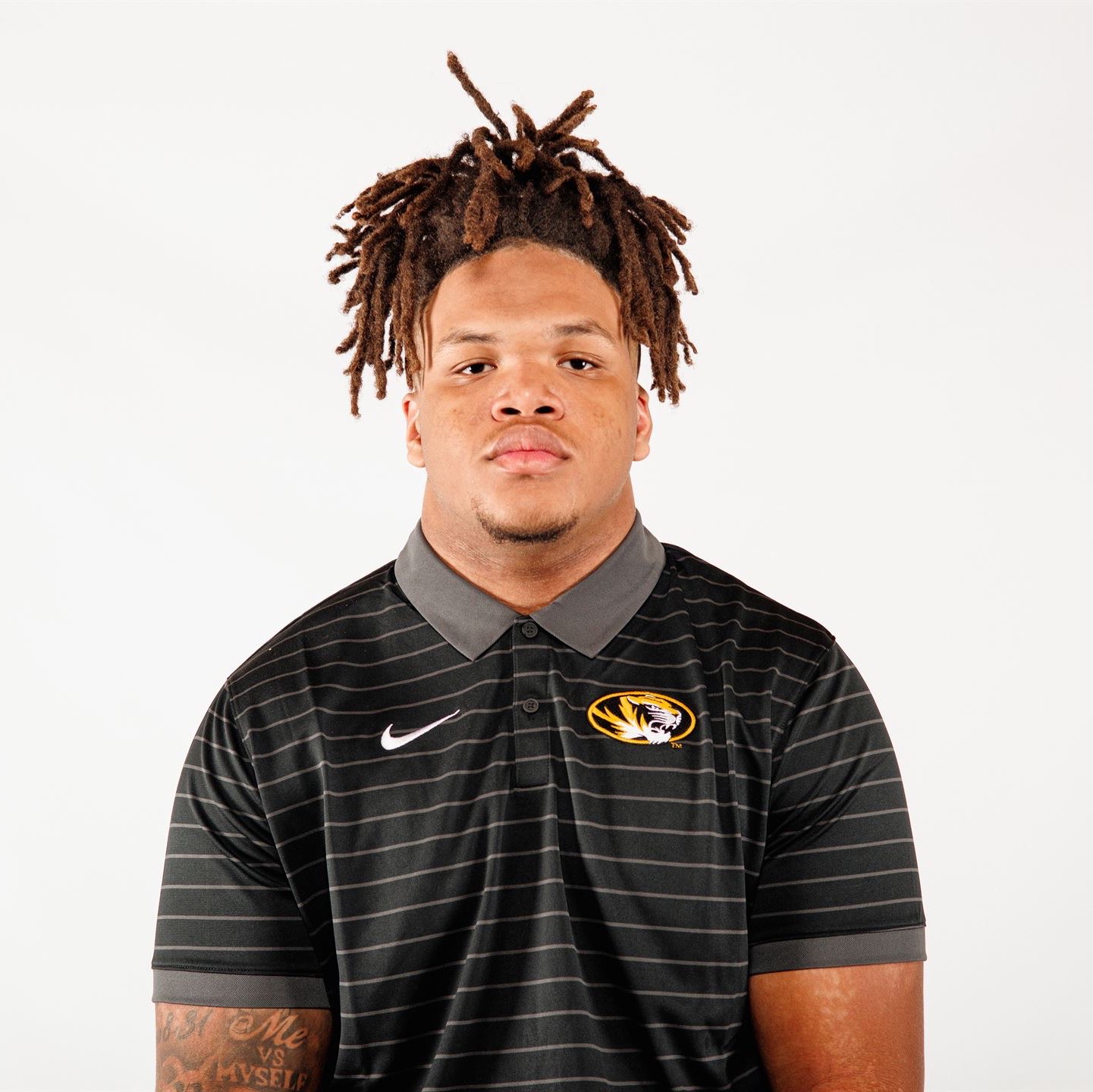 Donta Simpson Jr. athlete profile head shot