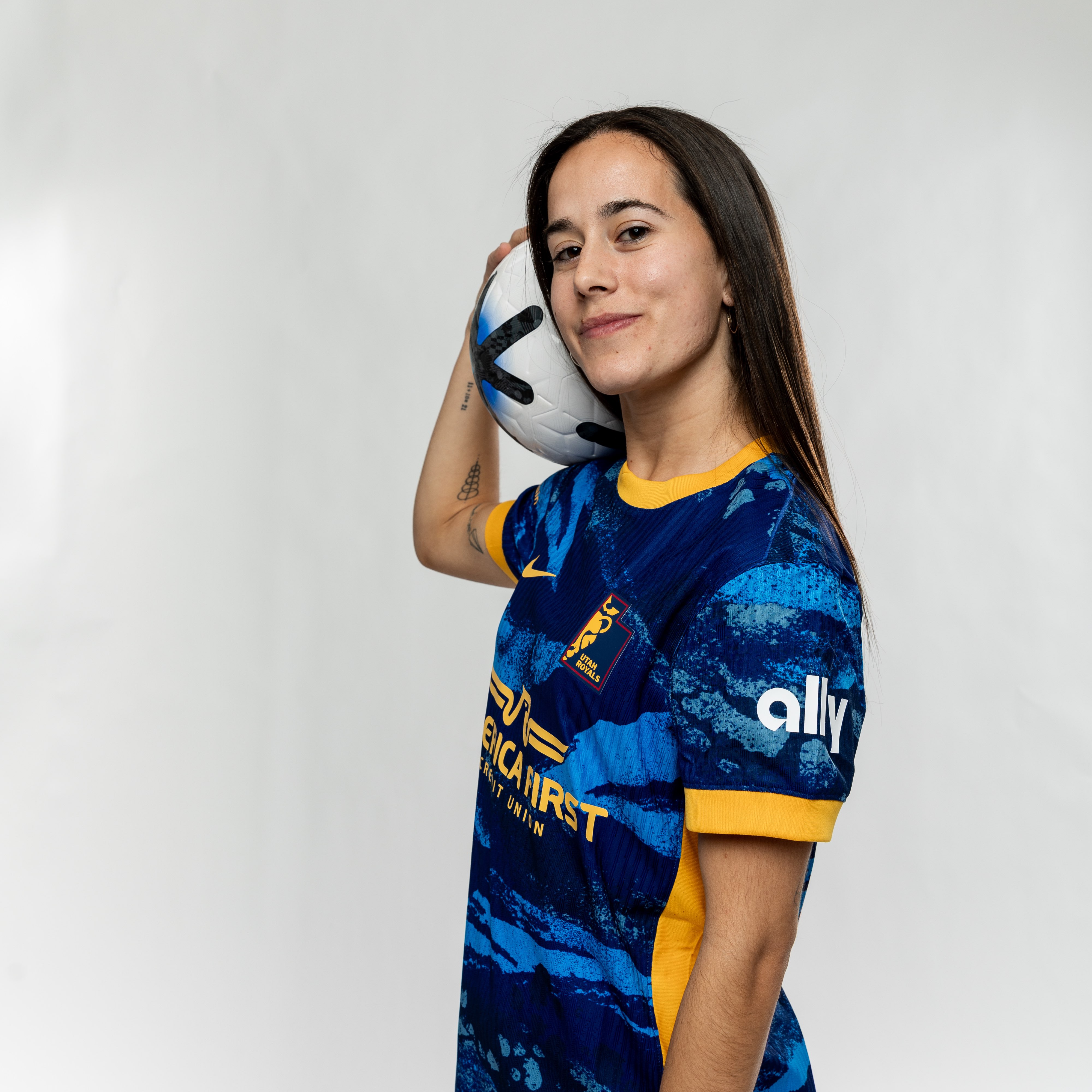 Nuria Rabano athlete profile head shot