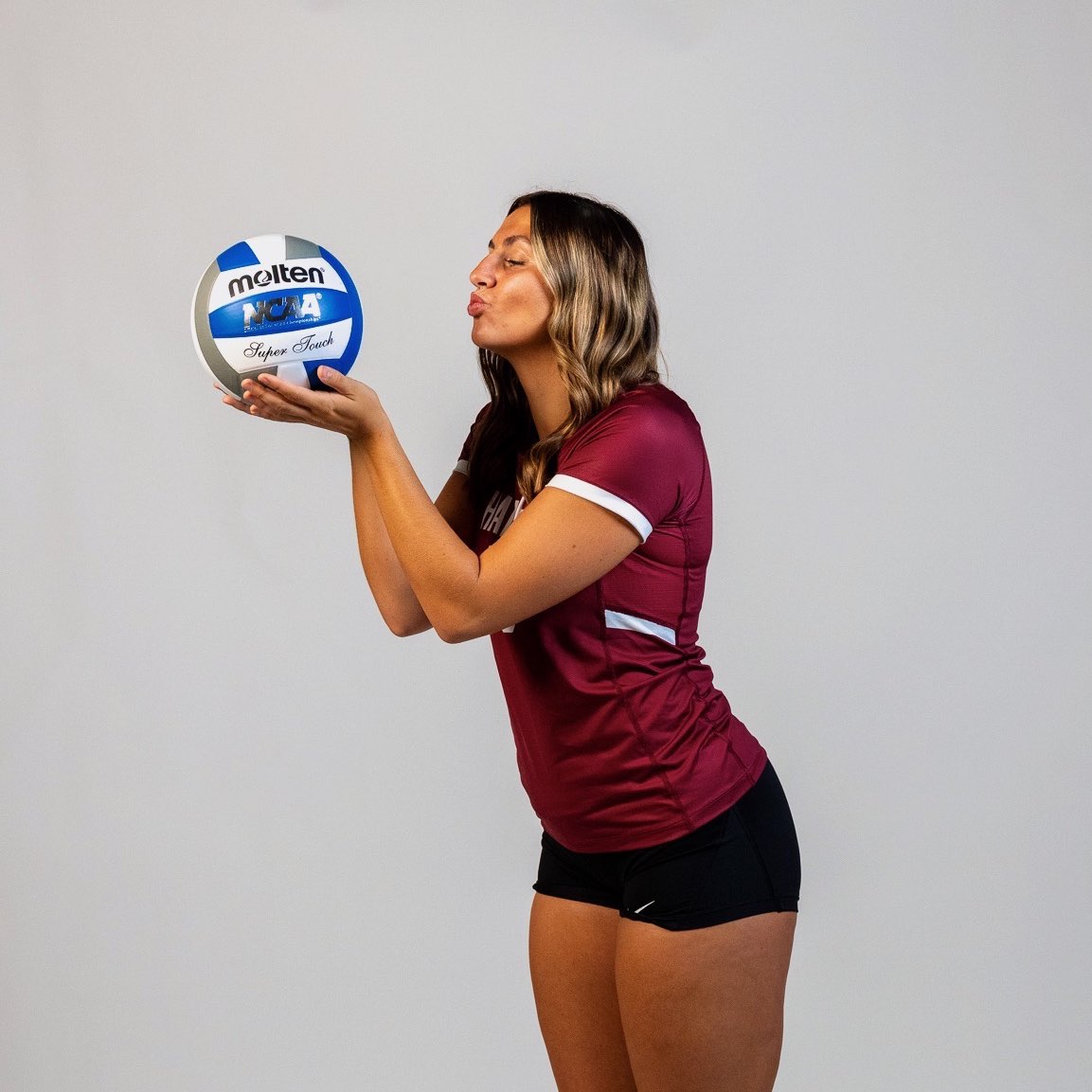 alexis helmin athlete profile head shot