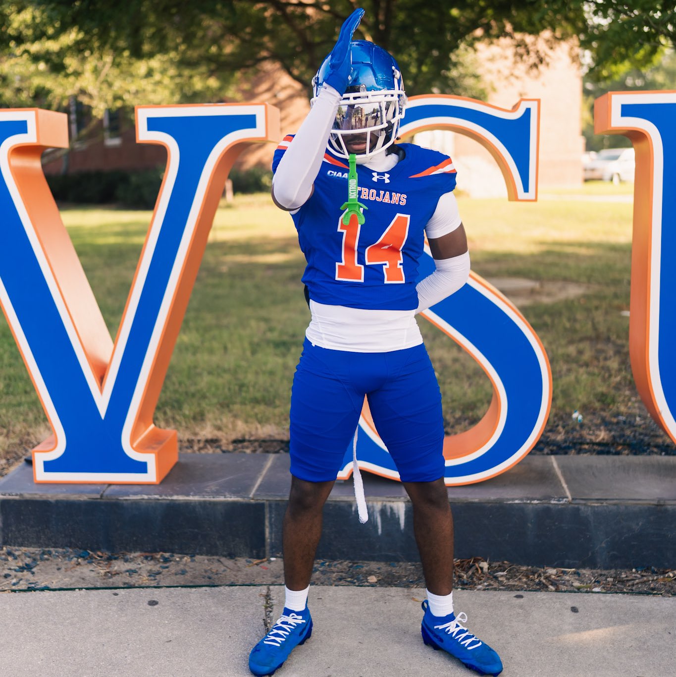 Raja'ee Jones athlete profile head shot