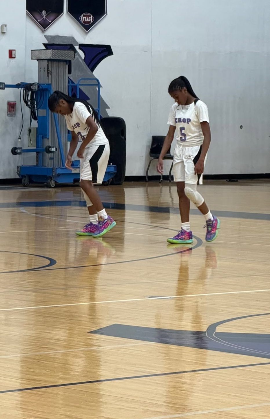 Khari and Khloe Barrett athlete profile head shot