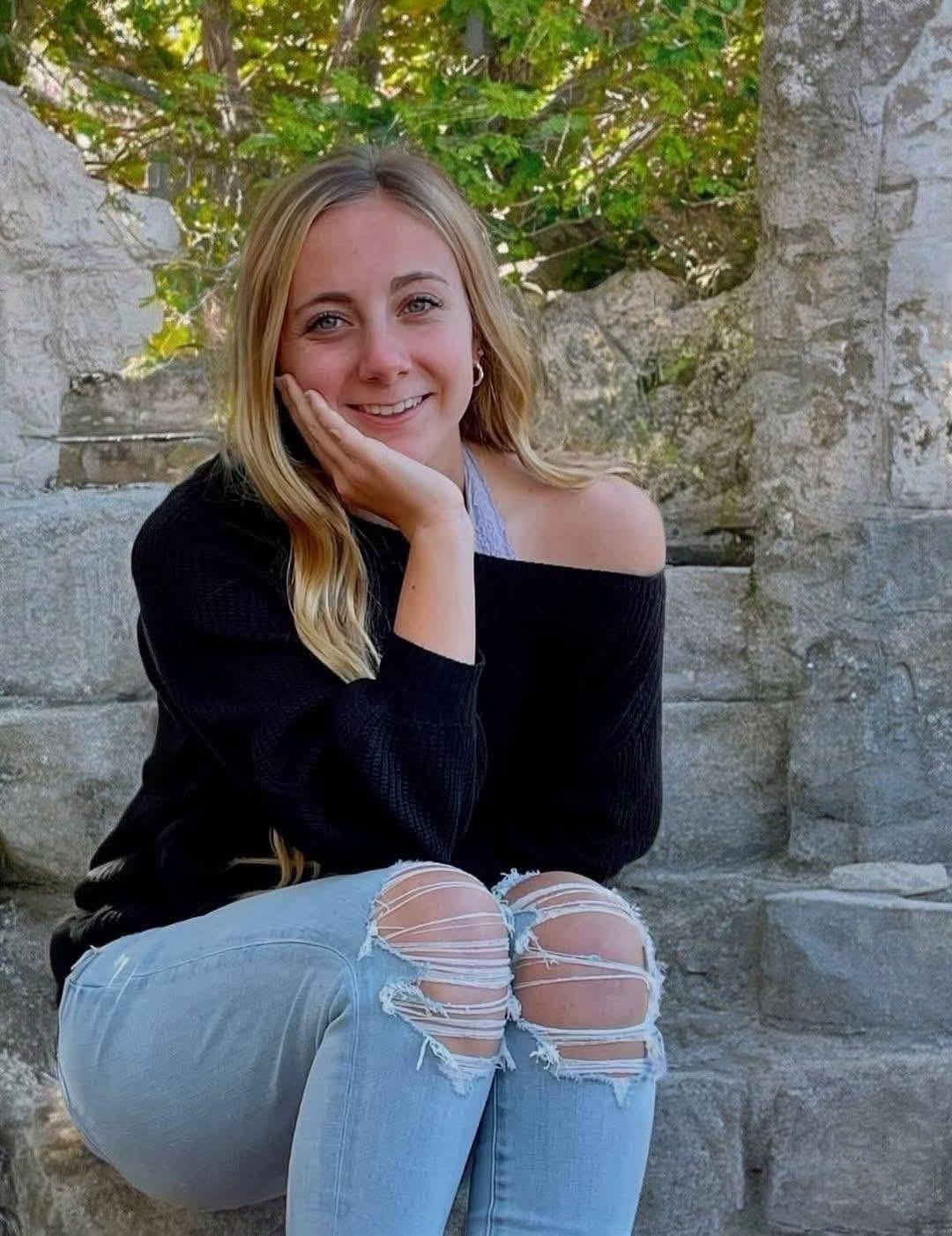 Isabelle Thomas athlete profile head shot