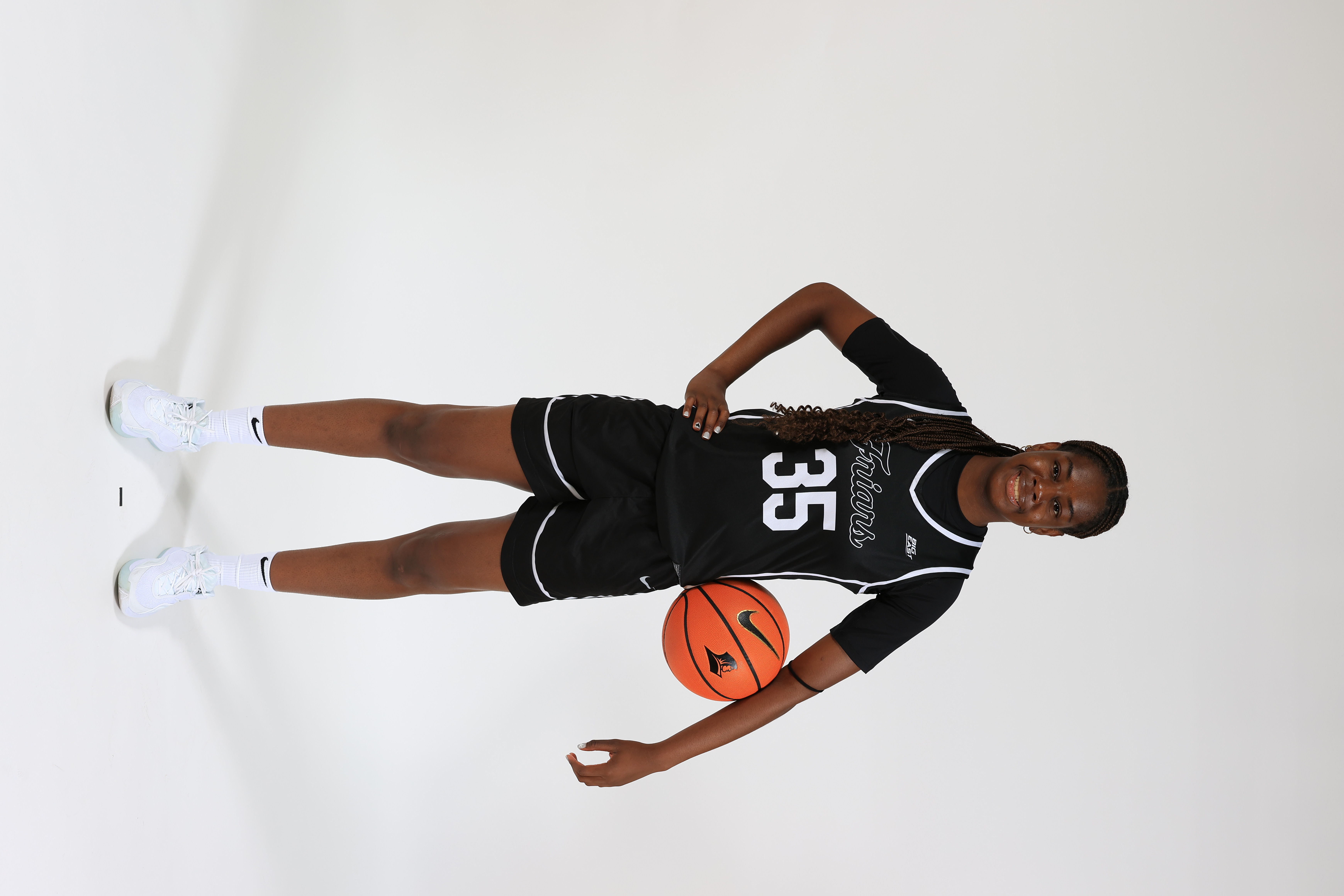 Daviane Mindoudi athlete profile head shot