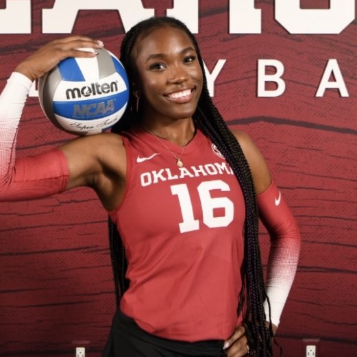 Halle Delince athlete profile head shot