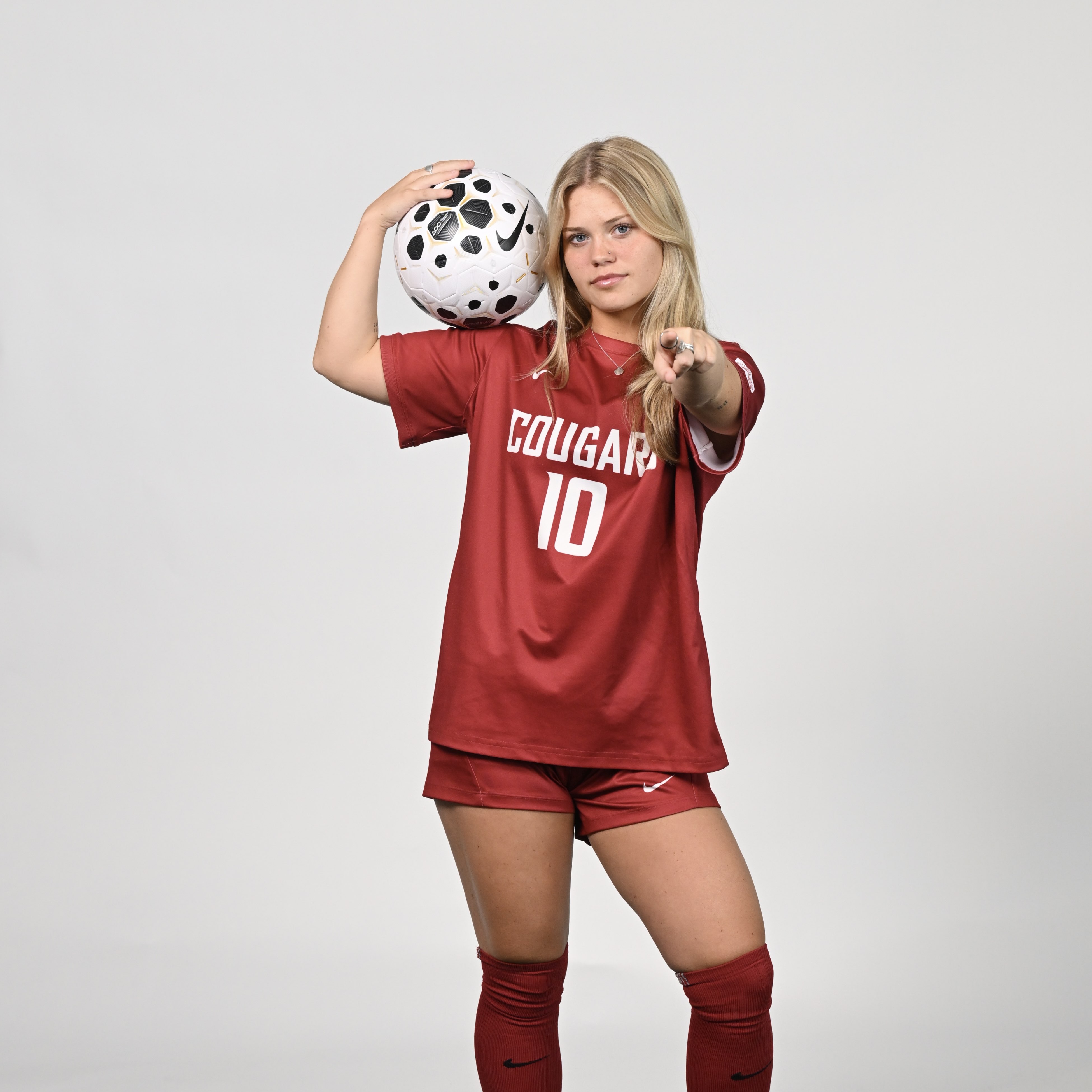 Lydia Robertson athlete profile head shot