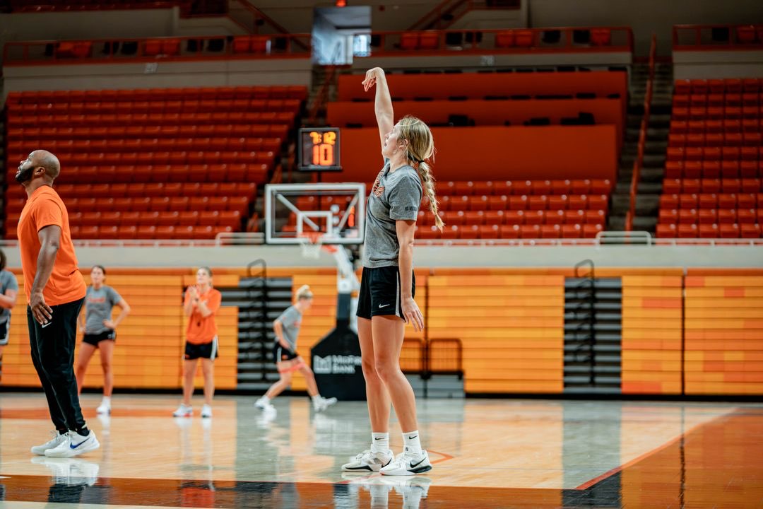 Ellie Brueggemann athlete profile head shot