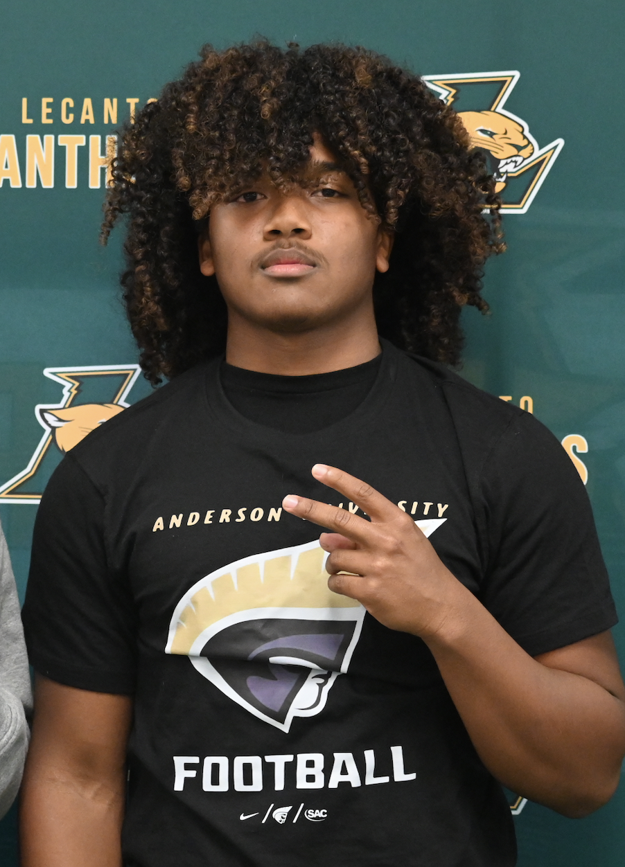 Sos Samms athlete profile head shot