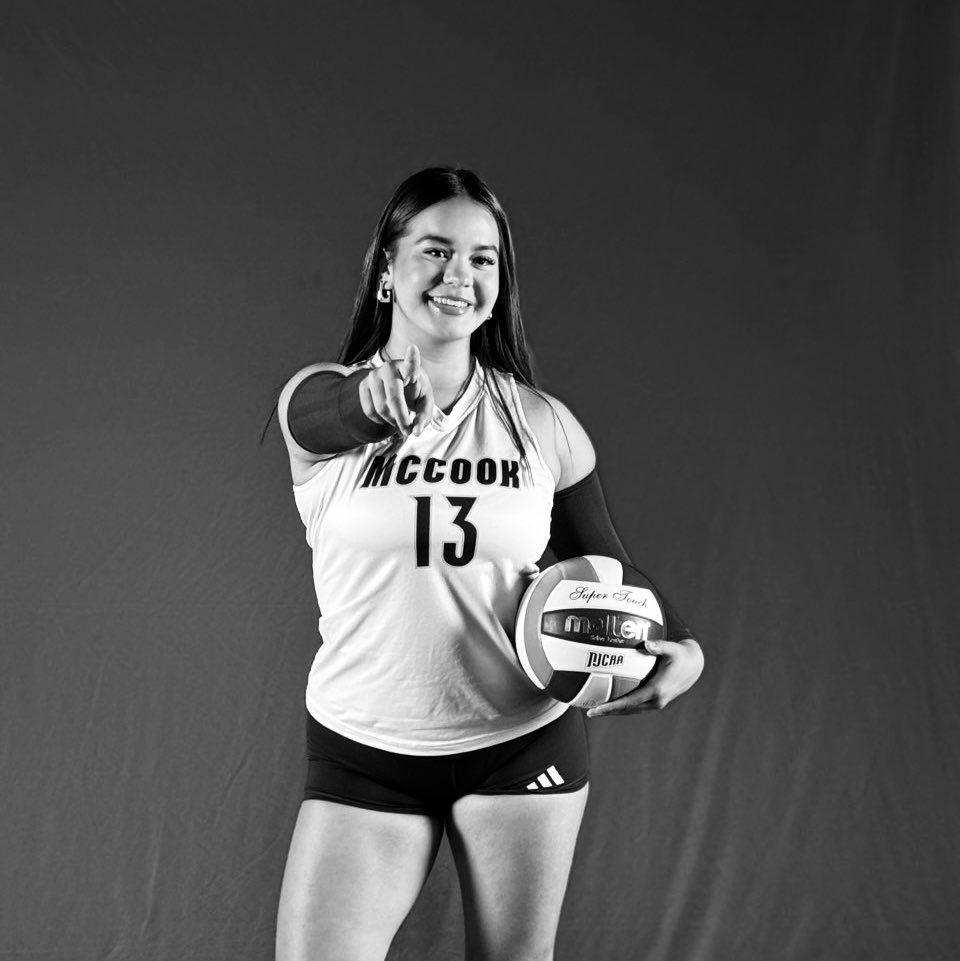 Paula Urizar athlete profile head shot