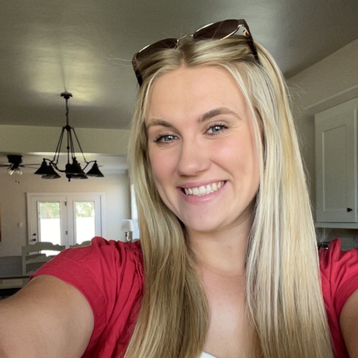 Sydney Linn athlete profile head shot