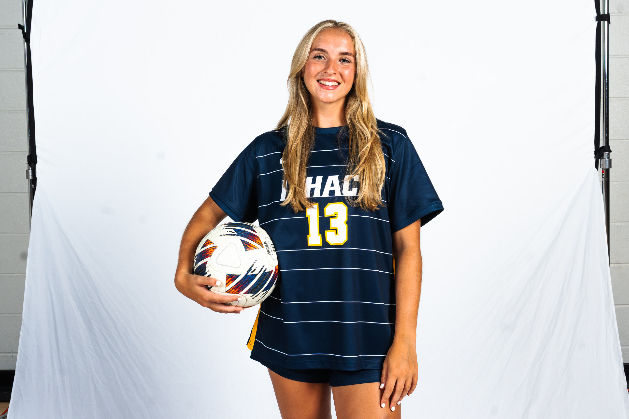 Julia Gilgar athlete profile head shot