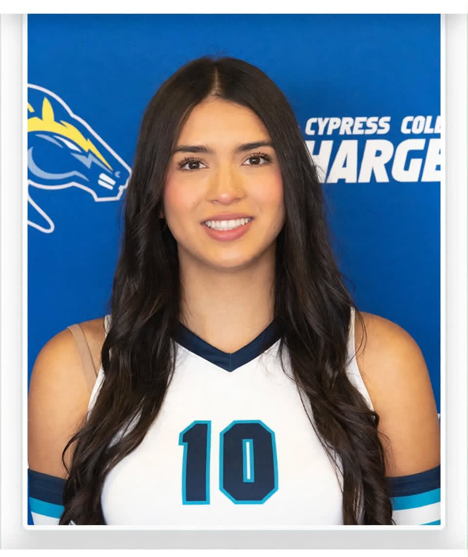 Noemi Gonzalez athlete profile head shot
