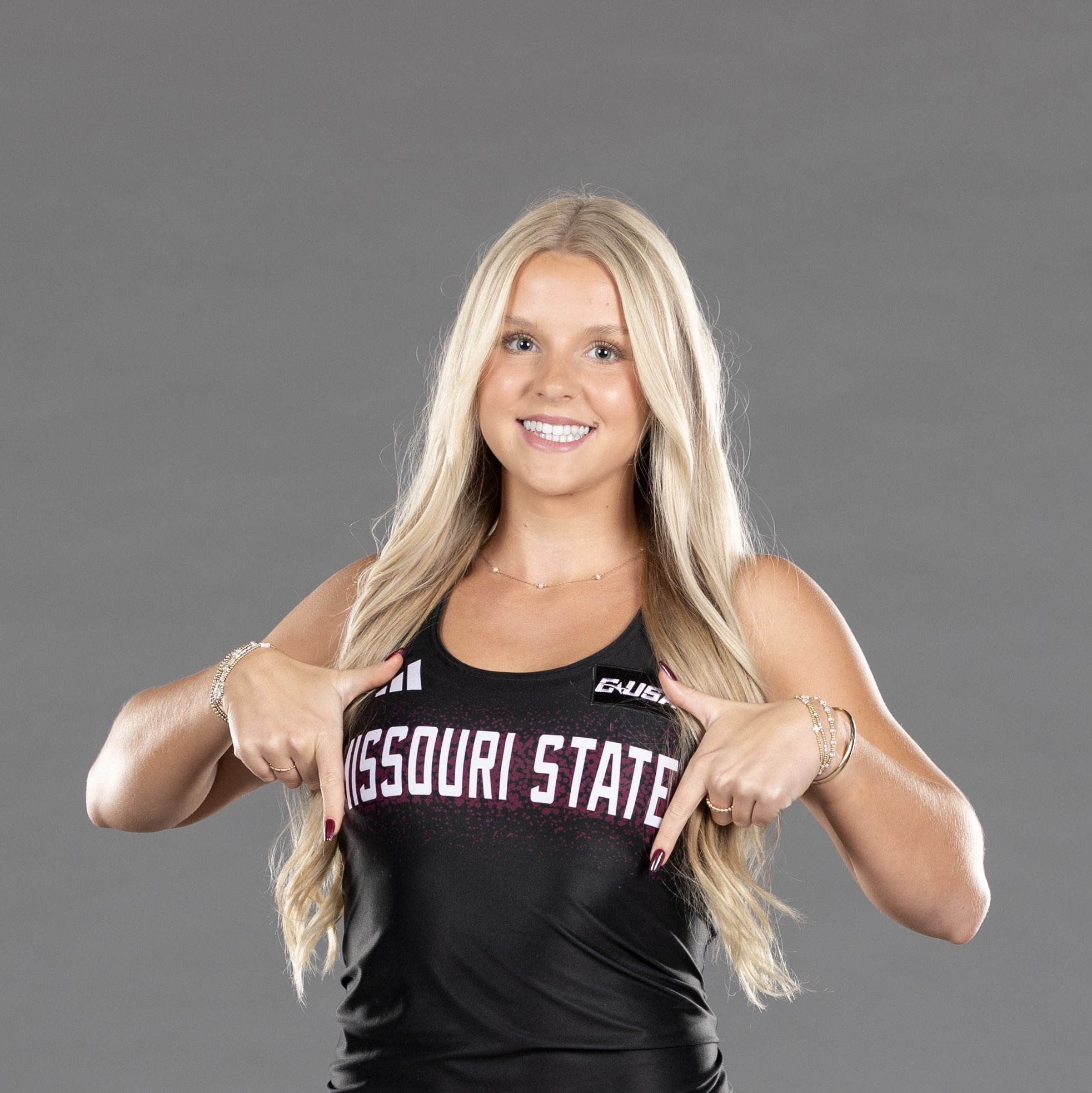 Sydney Ward athlete profile head shot