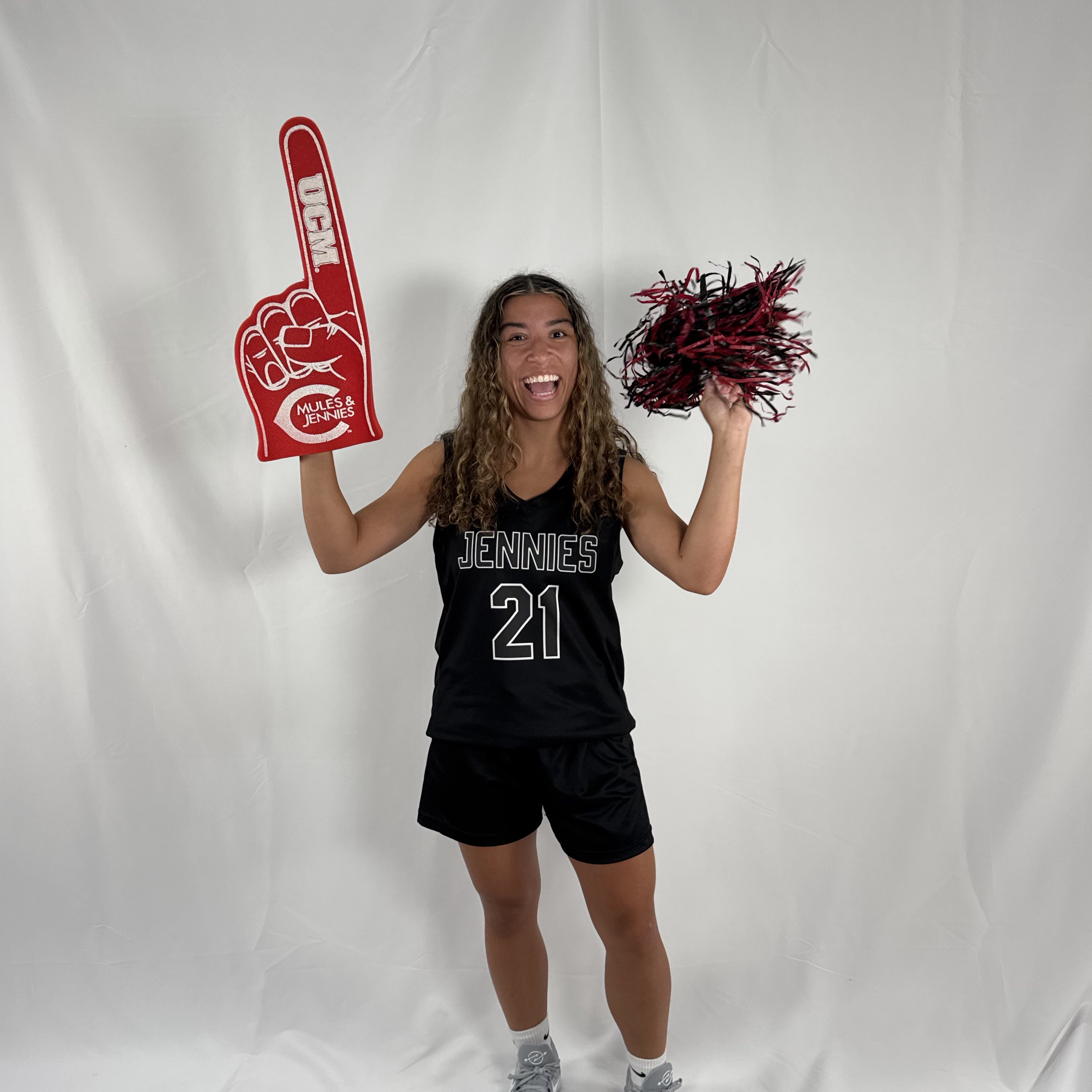 Holly Woods athlete profile head shot