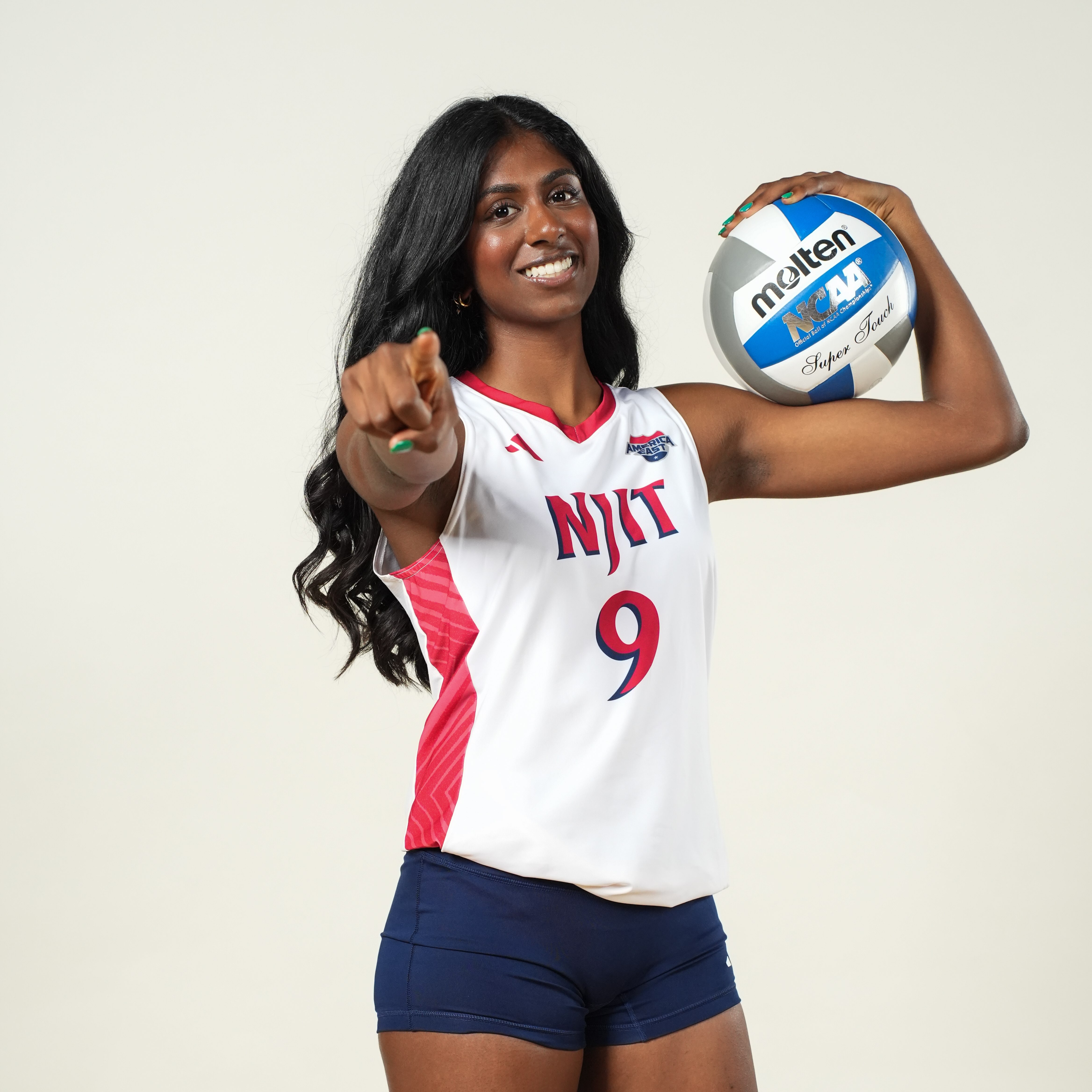 Leah Devaraj athlete profile head shot