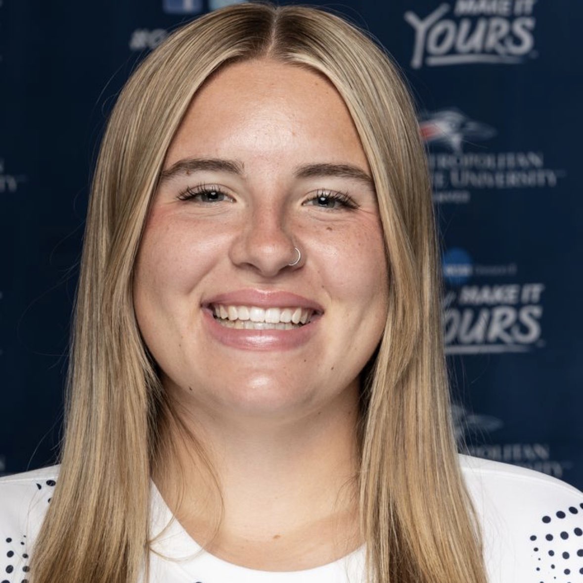 Jocelyn Thompson athlete profile head shot